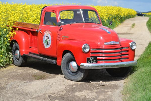 CHEVROLET 3600 PICK-UP